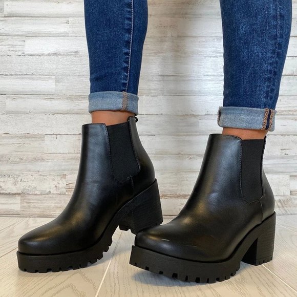 NEW🔥Black Lug Sole Platform Combat Chelsea Ankle Boot Booties Chunky Block Heel - Picture 2 of 10